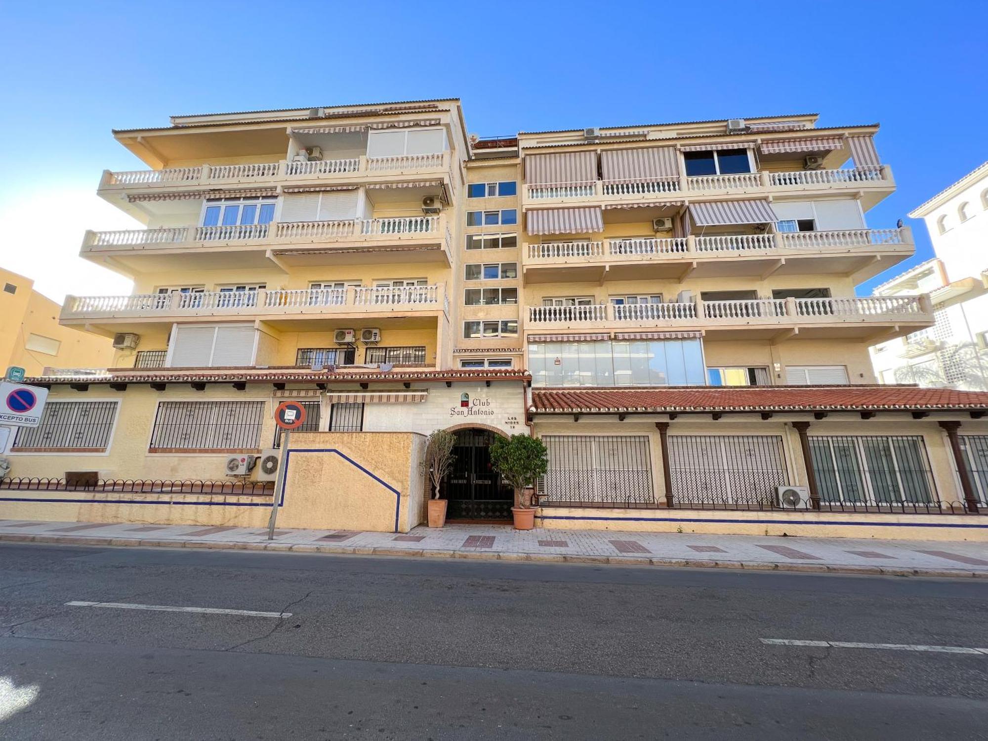 Carihuela Beach, Club San Antonio, Torremolinos Malaga Kültér fotó